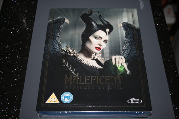 MALEFICENT MISTRESS OF EVIL BLU-RAY BRAND NEW. CERT PG. + SLIP COVER.