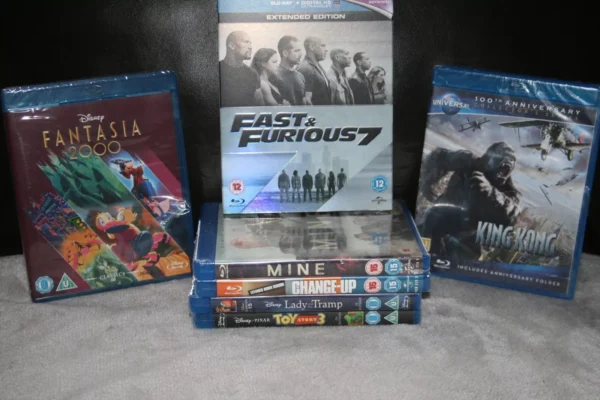BLU-RAY CHRISTMAS BUNDLE NO. 5 BRAND NEW. CERT U-15.