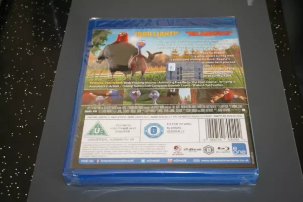 FREE BIRDS (BLU-RAY, 2014) BRAND NEW. CERT U. - Image 2