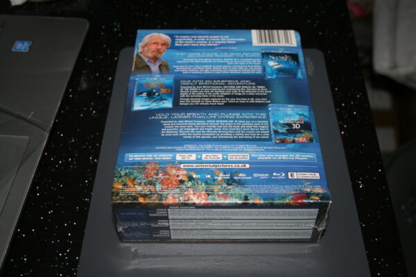 SHARKS 3D/ DOLPHINS & WHALES 3D/OCEAN WONDERLAND 3D BOX SET (BLU-RAY, 2010) BRAND NEW. CERT E - Image 3