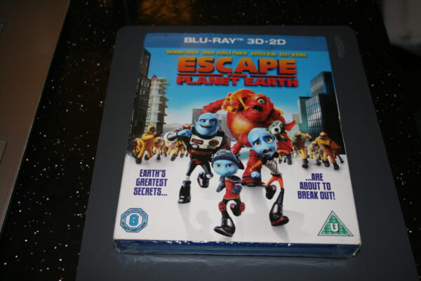 ESCAPE FROM PLANET EARTH (3D + 2D BLU-RAY, 2014) BRAND NEW. CERT U. + SLIP COVER.