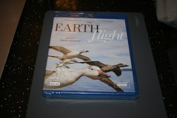 EARTH FLIGHT 2-DISC EDITION (BLU-RAY, 2012) BRAND NEW. CERT E.