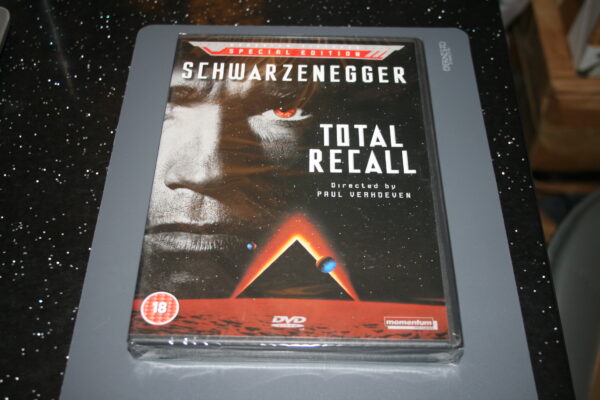 SCHWAZENEGGER-TOTAL RECALL SPECIAL EDITION (DVD, 2005) BRAND NEW. CERT 18.