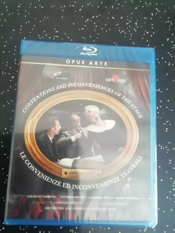 Le Convenienze ed Inconvenienze Teatrali (Opéra de Lyon) (Blu-ray, 2017) Brand New. Cert E.
