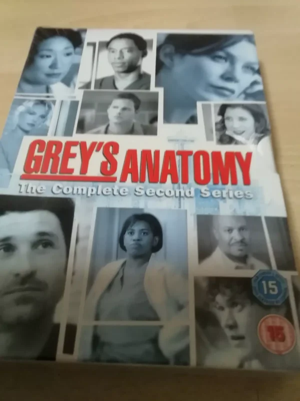 Grey's Anatomy - Series 2 - Complete (DVD, 2007, 6-Disc Set) Brand New. Cert 15.