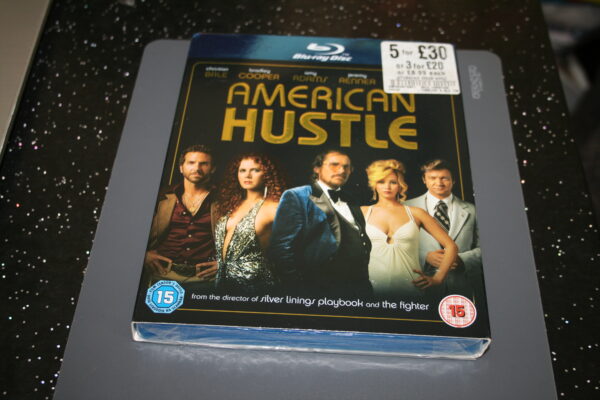American Hustle (Blu-ray, 2014) Brand New. Cert 15. + Slip Cover.