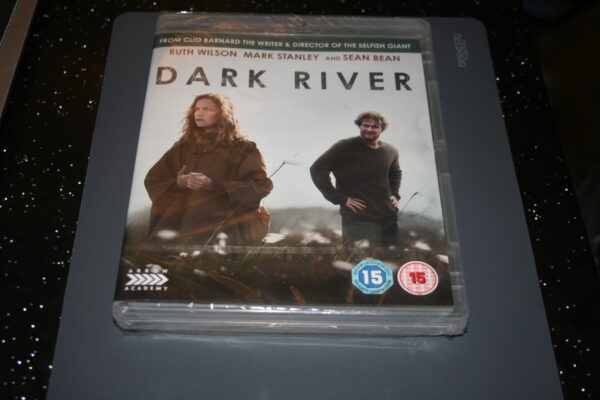 Dark River (Blu-ray, 2018) Brand New. Cert 15.