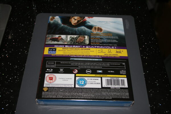 Flight (Blu-ray, 2013) Brand New. Cert 15. - Image 2