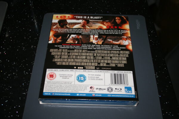 2 Guns (Blu-ray, 2013) Brand New. Cert 15. + Slip Cover. - Image 2