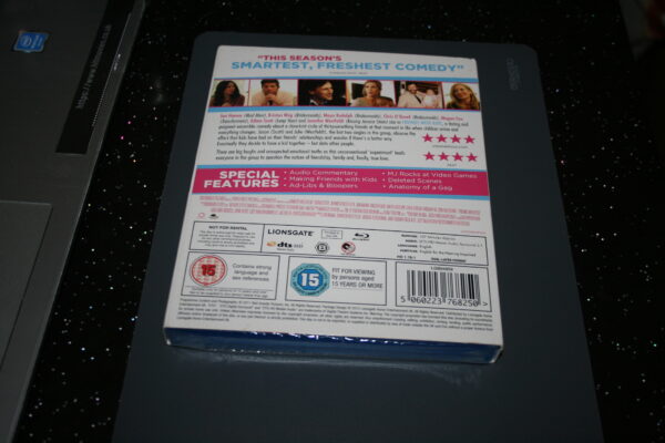 Friends With Kids (Blu-ray, 2012) Brand New. Cert 15. + Slip Cover. - Image 2