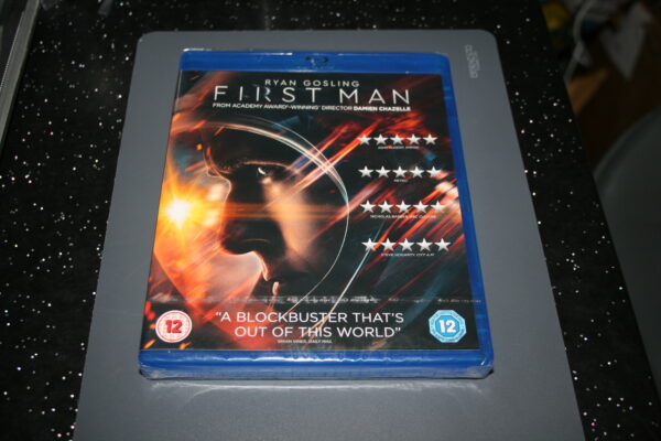 First Man (Blu-ray, 2019) Brand New. Cert 12.