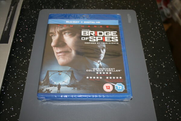 Bridge Of Spies (Blu-ray, 2016) Brand New. Cert 12.