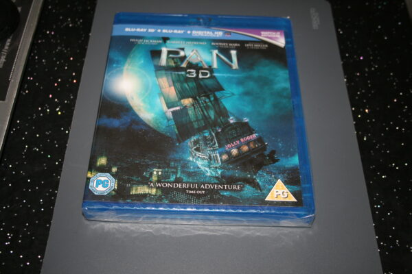 Pan (Blu-ray 3D + 2D, 2015) Brand New. Cert PG.