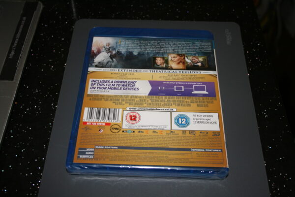The Huntsman Winter's War (Blu-ray 3D + 2D, 2016) Brand New. Cert 12. - Image 2