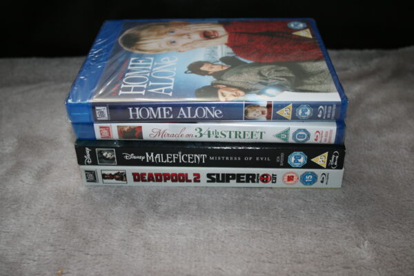 Offer Bundle x 4 Blu-ray Brand New. Cert U-15. - Image 3