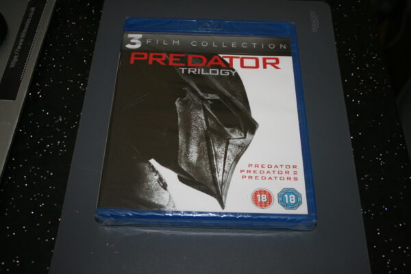 Predator Trilogy (Box Set) (Blu-ray, 2013) Brand New. Cert 18.