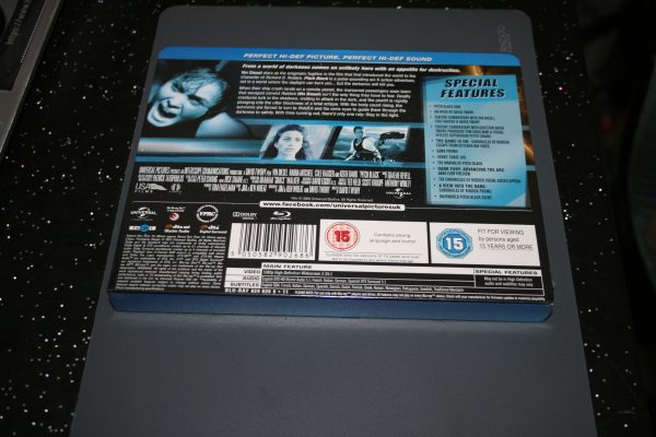 Pitch Black Steelbook (Blu-ray, 2013) Brand New. Cert 15. - Image 2