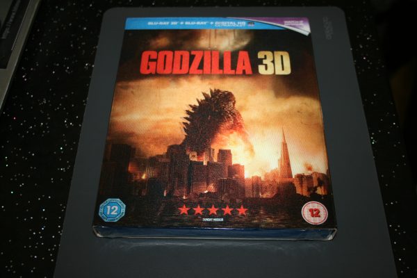 Godzilla (Blu-ray 3D + 2D, 2014) Brand New. Cert 12. + Slip Cover.