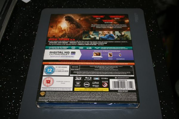 Godzilla (Blu-ray 3D + 2D, 2014) Brand New. Cert 12. + Slip Cover. - Image 2