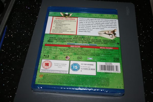 Gremlins - Festive Artwork (Blu-ray, 2010) Brand New. Cert 15. - Image 2