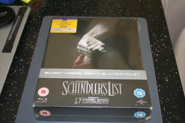 Schindler's List 20TH Anniversary Edition Box Set (Blu-ray, 2013) Brand New. Cert 15.