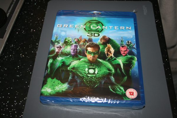 Green Lantern (Blu-ray 3D +2D + DVD, 2011) Brand New. Cert 12.