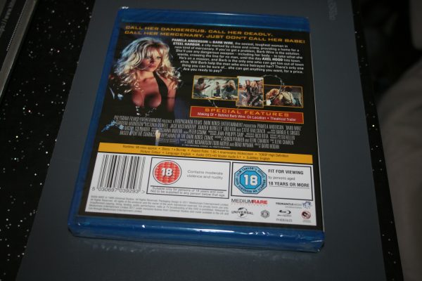 Barb Wire Blu-ray (2017) Brand New. Cert 18. - Image 2